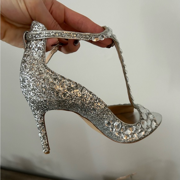 Jewel Badgley Mischka Sparkling Silver Heels, 9,5 - Picture 6 of 12